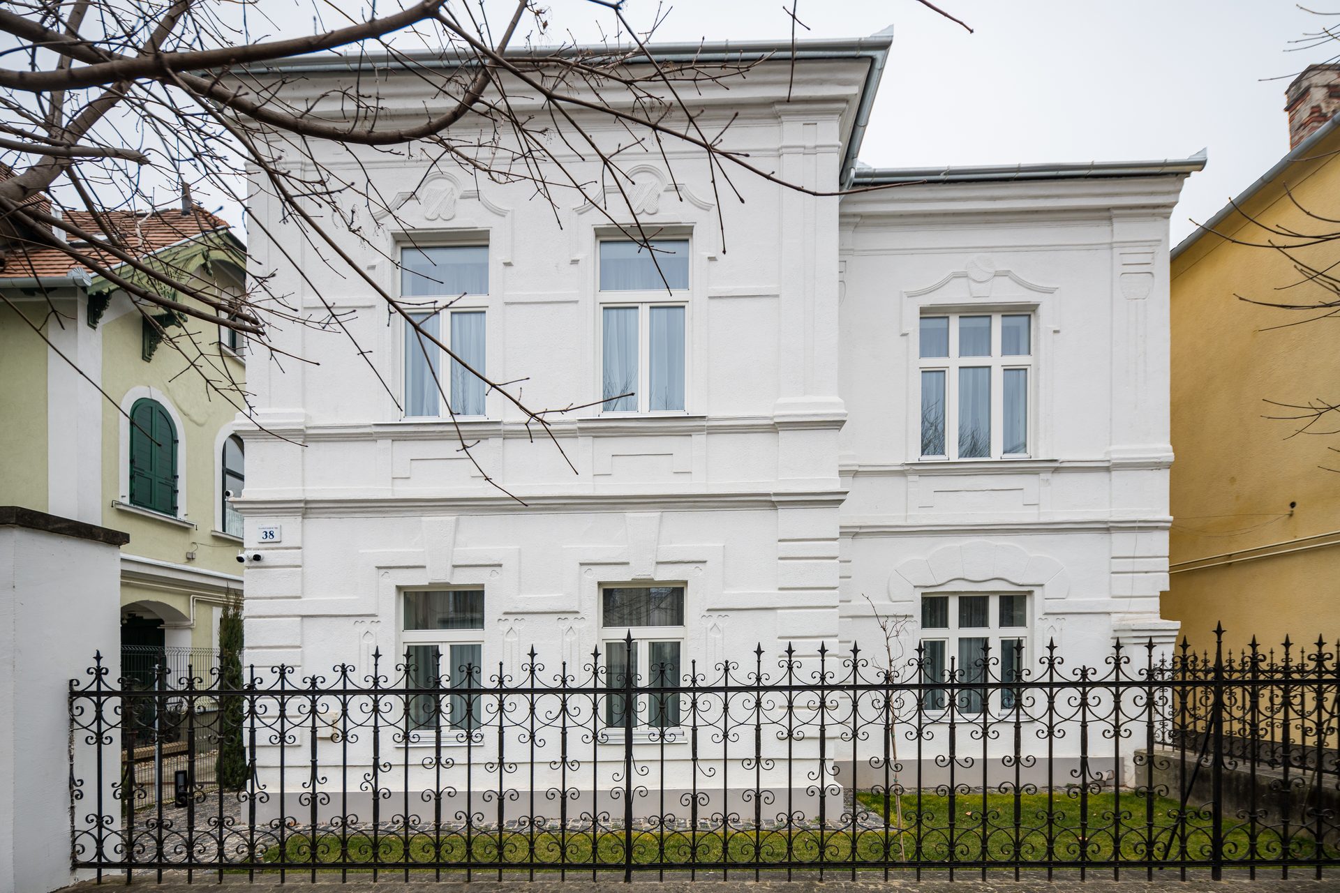 Villa Porcelaine Keszthely homlokzat